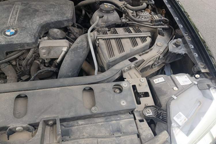 Used BMW X3 2016 sDrive20i Engine Bay Left