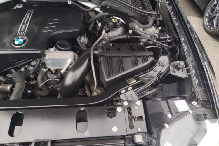 Used BMW X3 2016 xDrive20i M Sport Edition Engine Bay Left