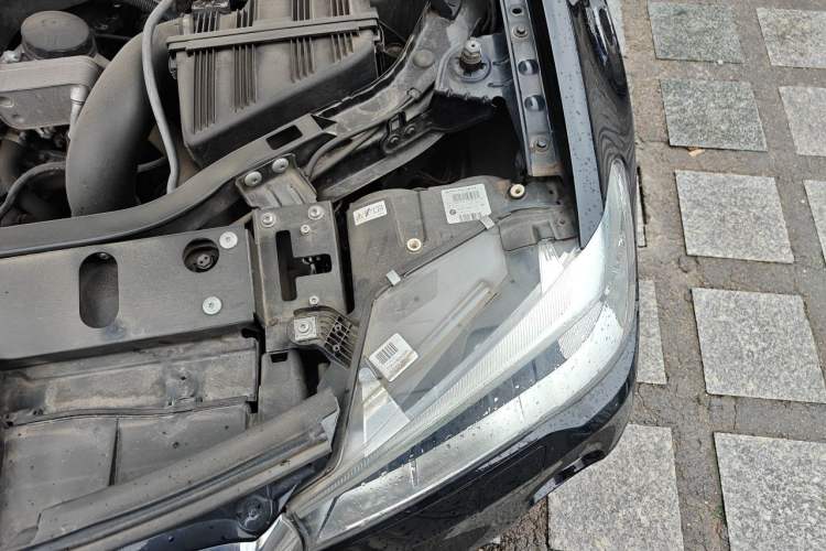 Used BMW X3 2016 xDrive20i M Sport Edition Engine Bay Left