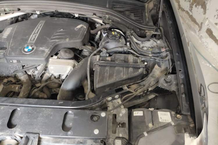 Used BMW X3 2016 sDrive20i Engine Bay Left