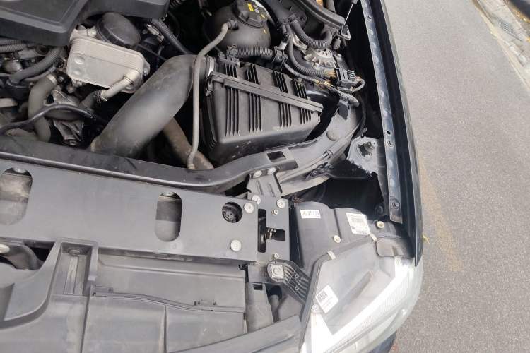 Used BMW X3 2016 xDrive20i M Sport Edition Engine Bay Left