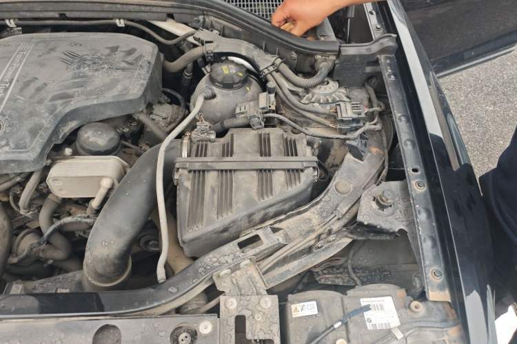 Used BMW X3 2016 sDrive20i Engine Bay Left