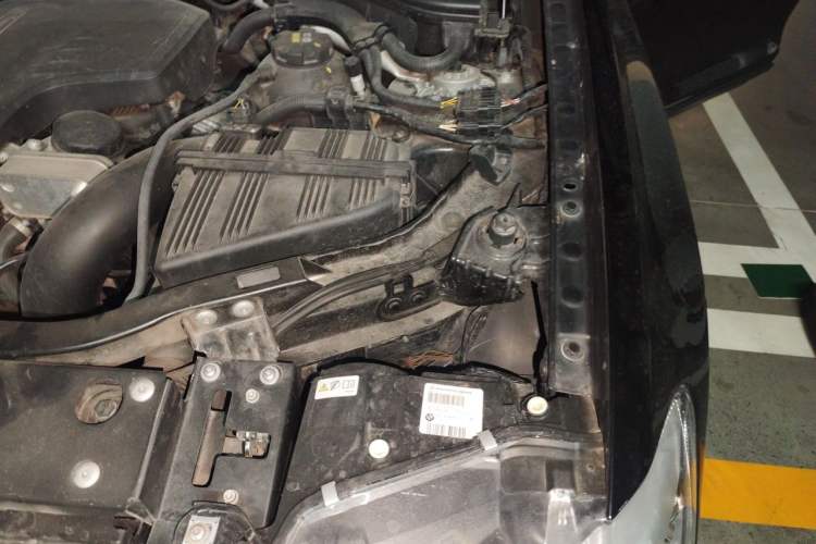 Used BMW X3 2016 sDrive20i Engine Bay Left
