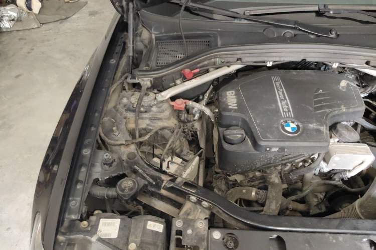 Used BMW X3 2016 sDrive20i Engine Bay Right