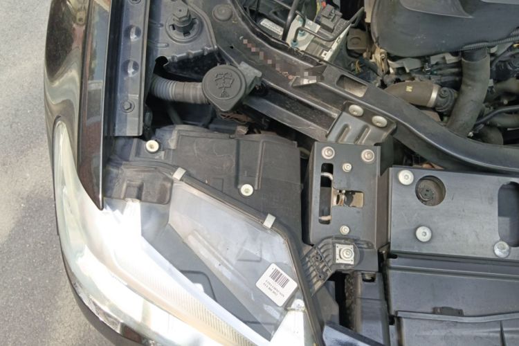 Used BMW X3 2016 sDrive20i Engine Bay Right