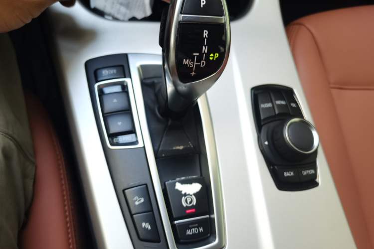 Used BMW X3 2016 xDrive28i M Sport Edition Gear Lever