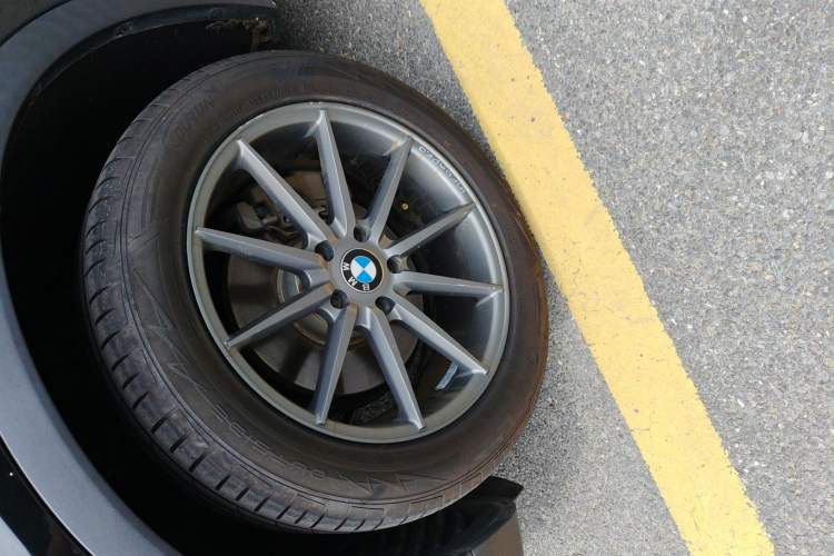 Used BMW X3 2016 sDrive20i Left Front Wheel Hub