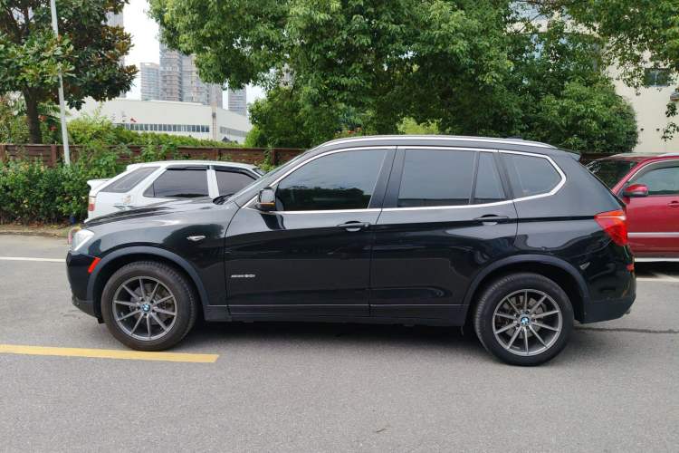 Used BMW X3 2016 sDrive20i Left Side