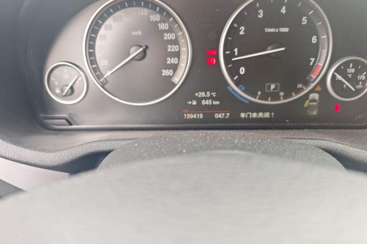 Used BMW X3 2016 sDrive20i Odometer Close Up