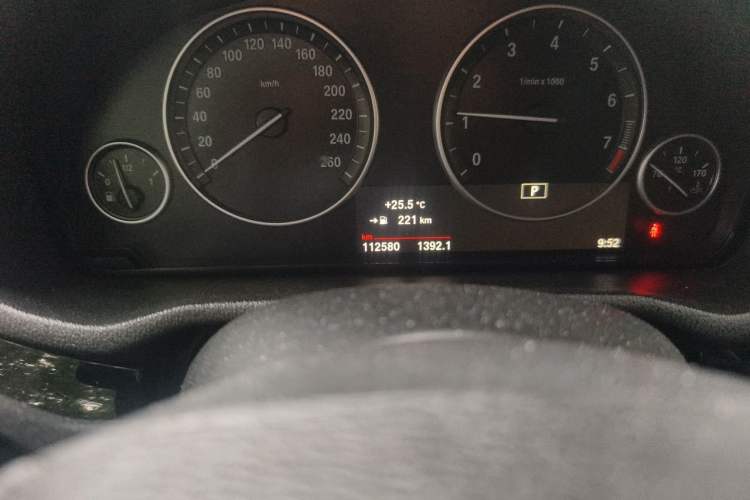 Used BMW X3 2016 xDrive20i M Sport Edition Odometer Close Up