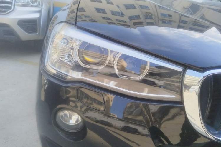 Used BMW X3 2016 sDrive20i Right Front Headlight