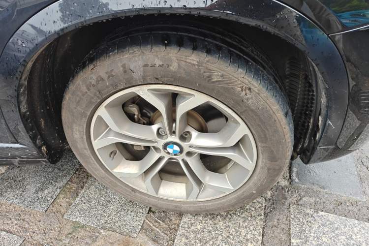 Used BMW X3 2016 xDrive20i M Sport Edition Right Front Wheel Hub