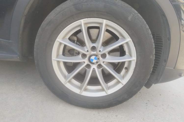 Used BMW X3 2016 sDrive20i Right Front Wheel Hub