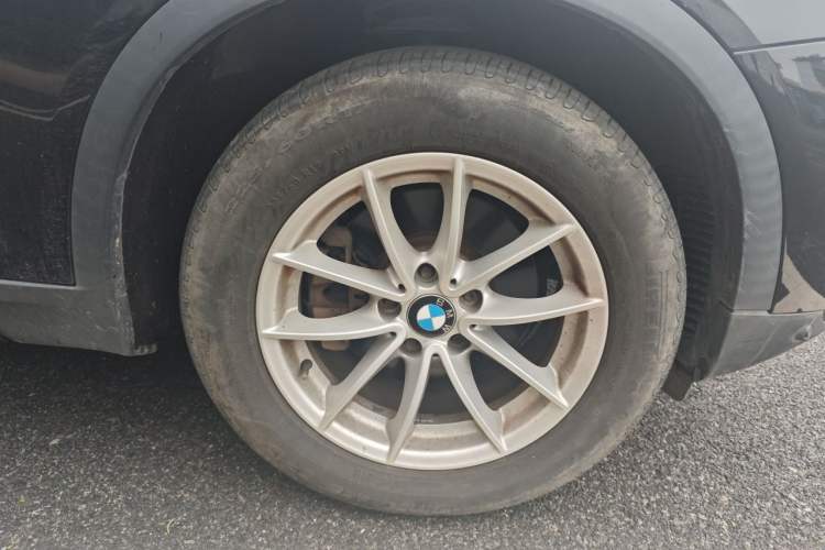 Used BMW X3 2016 sDrive20i Right Front Wheel Hub