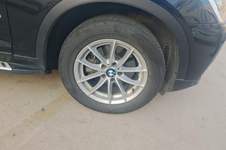 Used BMW X3 2016 sDrive20i Right Front Wheel Hub