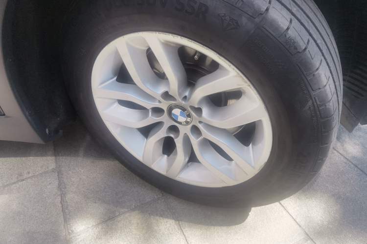 Used BMW X3 2016 sDrive20i Right Front Wheel Hub