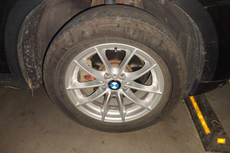 Used BMW X3 2016 sDrive20i Right Front Wheel Hub