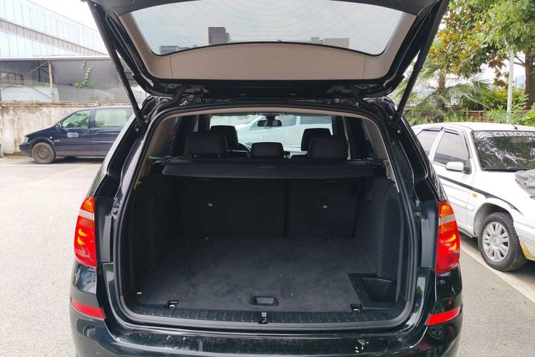 Used BMW X3 2016 sDrive20i Trunk