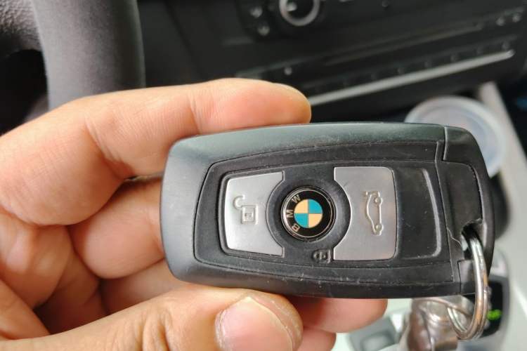 Used BMW X3 2016 sDrive20i Vehicle Key
