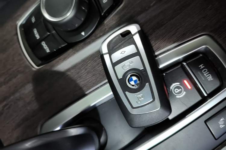 Used BMW X3 2016 sDrive20i Vehicle Key