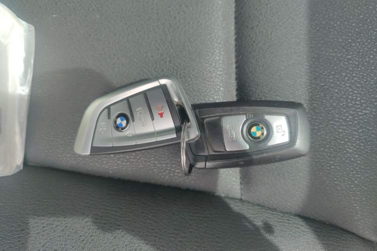 Used BMW X3 2016 sDrive20i Vehicle Key