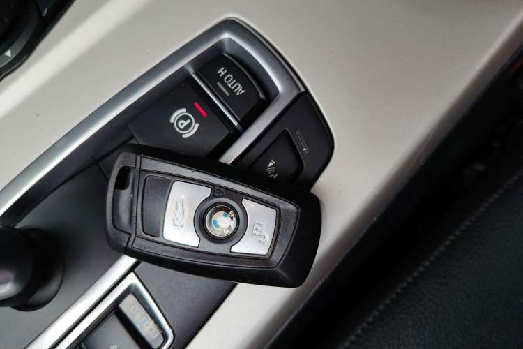 Used BMW X3 2016 sDrive20i Vehicle Key