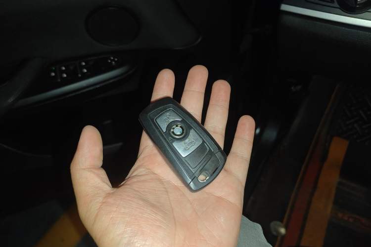 Used BMW X3 2016 sDrive20i Vehicle Key