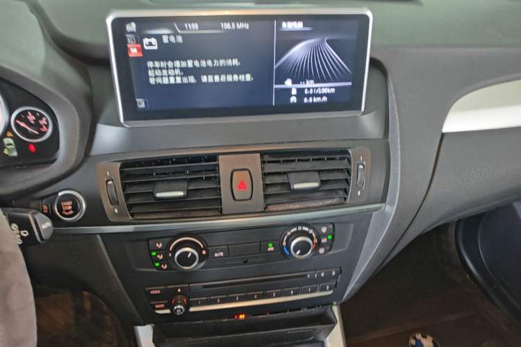 Used BMW X3 2016 sDrive20i Audio And AC Panel