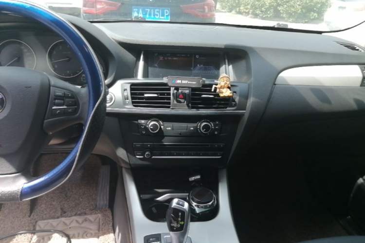 Used BMW X3 2016 sDrive20i Audio And AC Panel