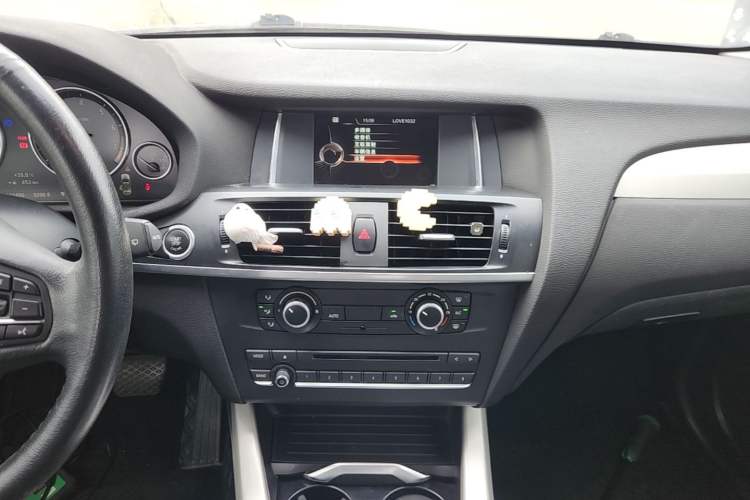 Used BMW X3 2016 sDrive20i Audio And AC Panel