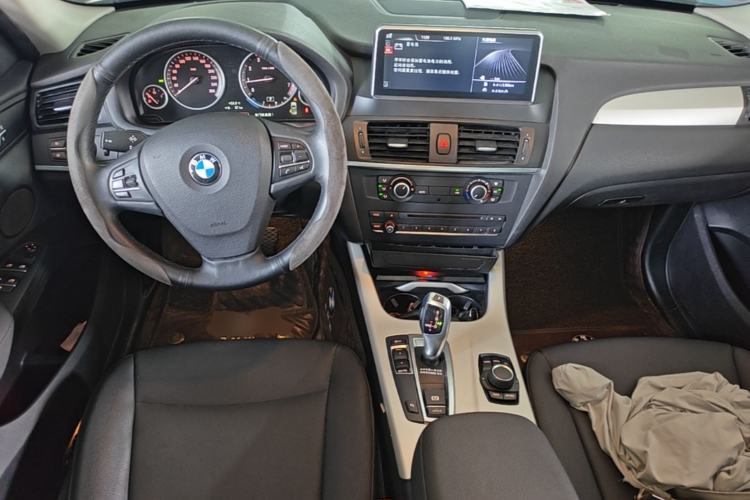 Used BMW X3 2016 sDrive20i Center Console