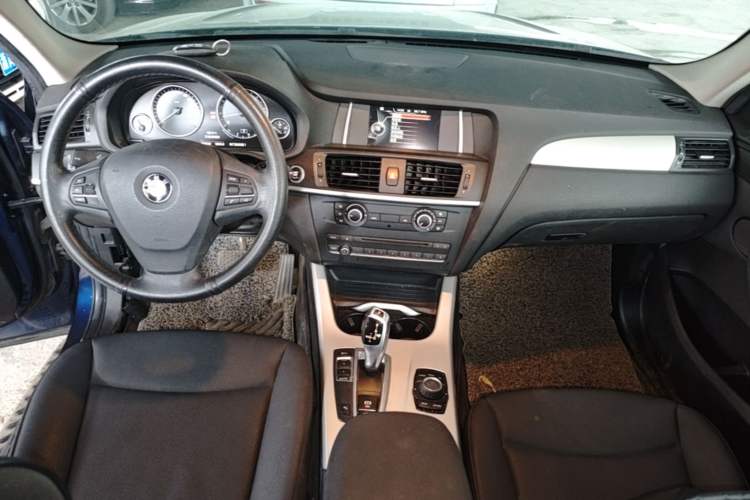 Used BMW X3 2016 sDrive20i Center Console