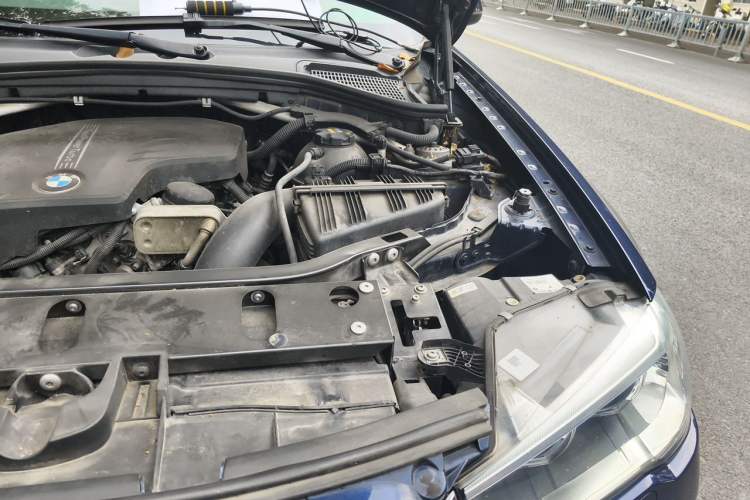 Used BMW X3 2016 sDrive20i Engine Bay Left