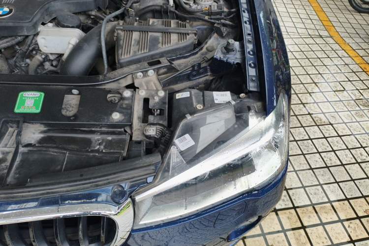 Used BMW X3 2016 sDrive20i Engine Bay Left