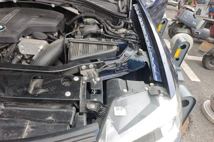 Used BMW X3 2016 sDrive20i Engine Bay Left