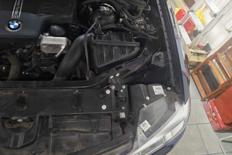 Used BMW X3 2016 xDrive28i M Sport Edition Engine Bay Left