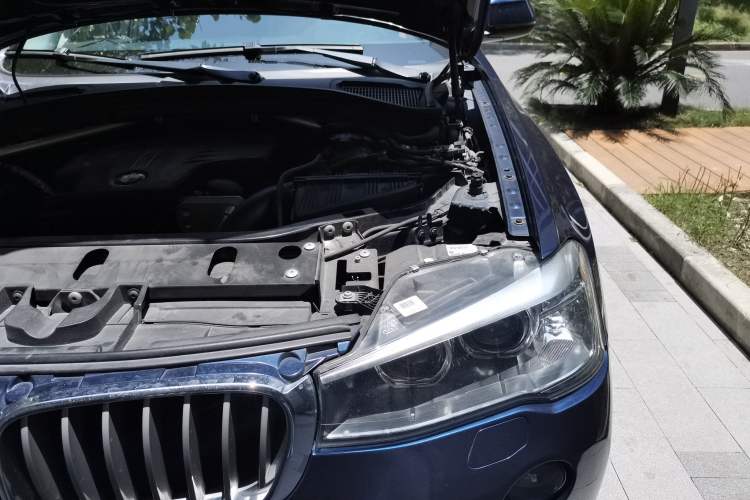 Used BMW X3 2016 sDrive20i Engine Bay Left
