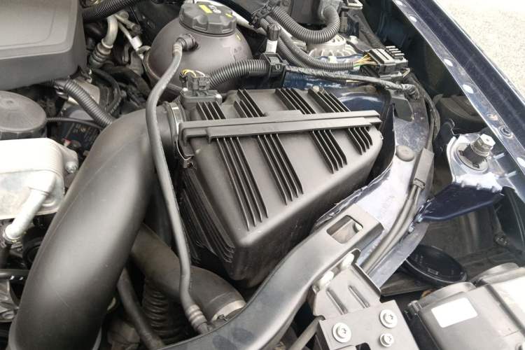 Used BMW X3 2016 sDrive20i Engine Bay Left