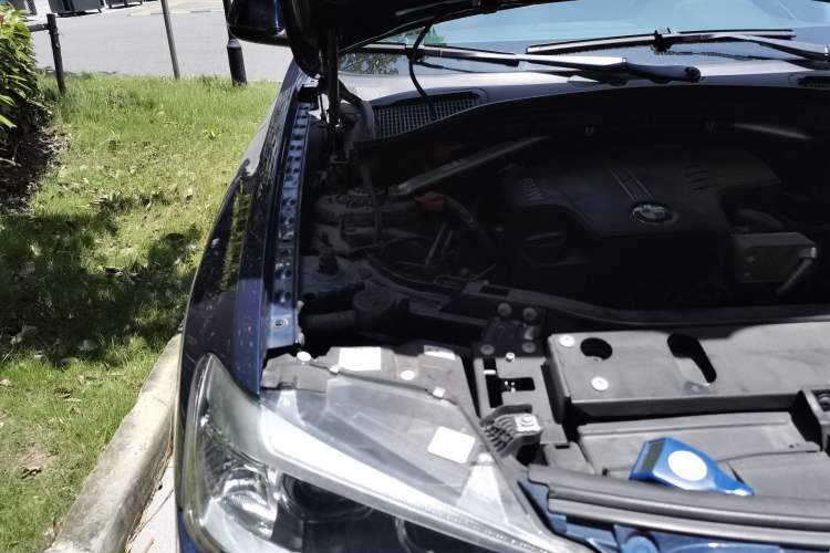 Used BMW X3 2016 sDrive20i Engine Bay Right
