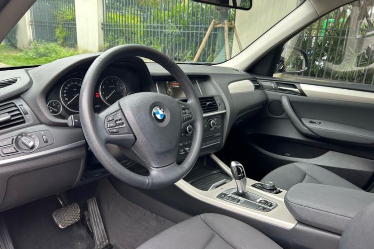 Used BMW X3 2016 sDrive20i Interior 5