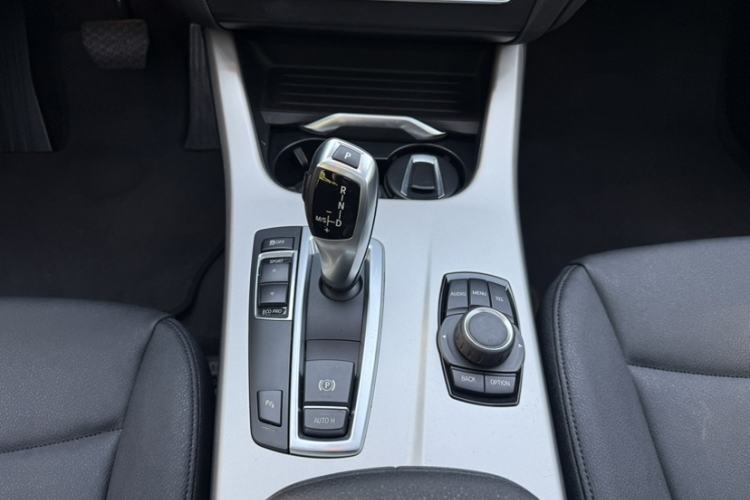 Used BMW X3 2016 sDrive20i Interior 6