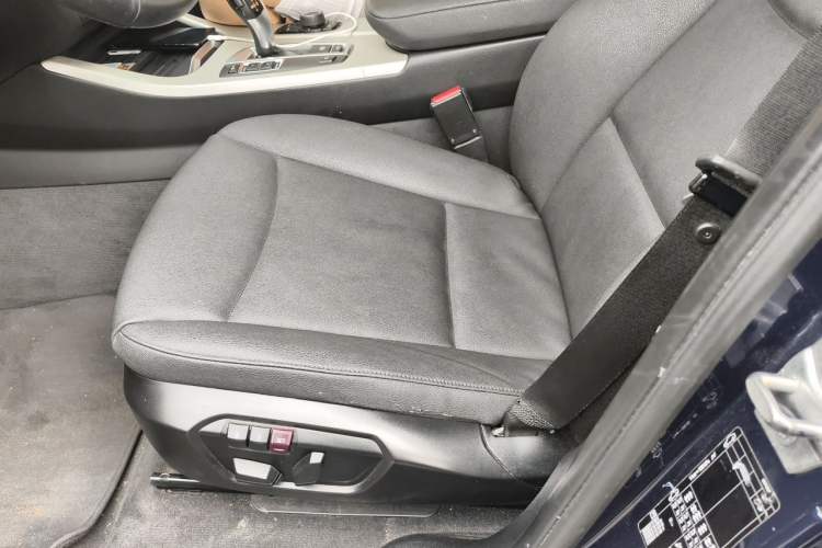 Used BMW X3 2016 sDrive20i Left Front Seat