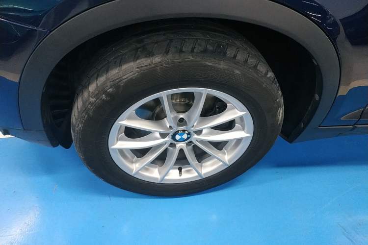 Used BMW X3 2016 sDrive20i Left Front Wheel Hub