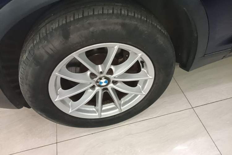 Used BMW X3 2016 sDrive20i Left Front Wheel Hub