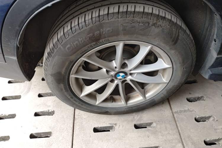 Used BMW X3 2016 sDrive20i Right Rear Wheel Hub