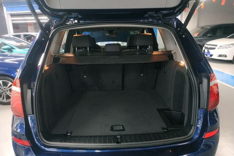 Used BMW X3 2016 sDrive20i Trunk