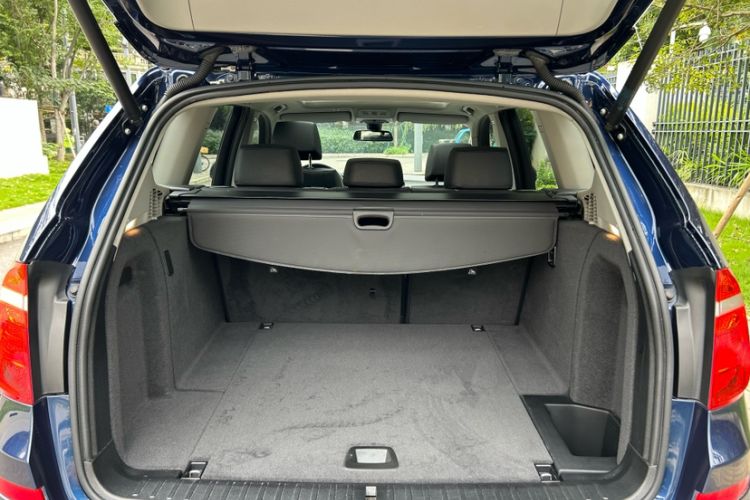 Used BMW X3 2016 sDrive20i Trunk