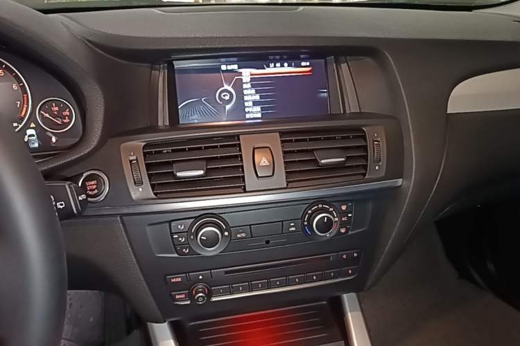 Used BMW X3 2016 sDrive20i Audio And AC Panel