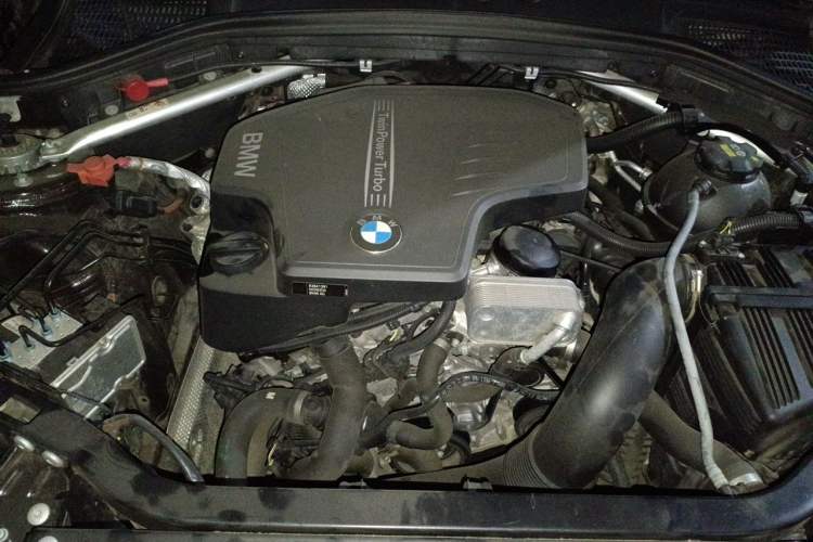 Used BMW X3 2016 sDrive20i Engine Bay