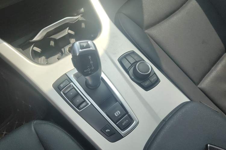 Used BMW X3 2016 sDrive20i Gear Lever